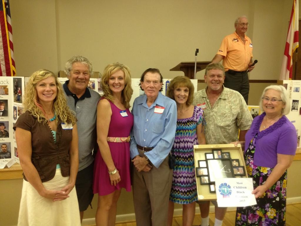 Bailey Family Reunion; Sherry in purple on left next to pops.